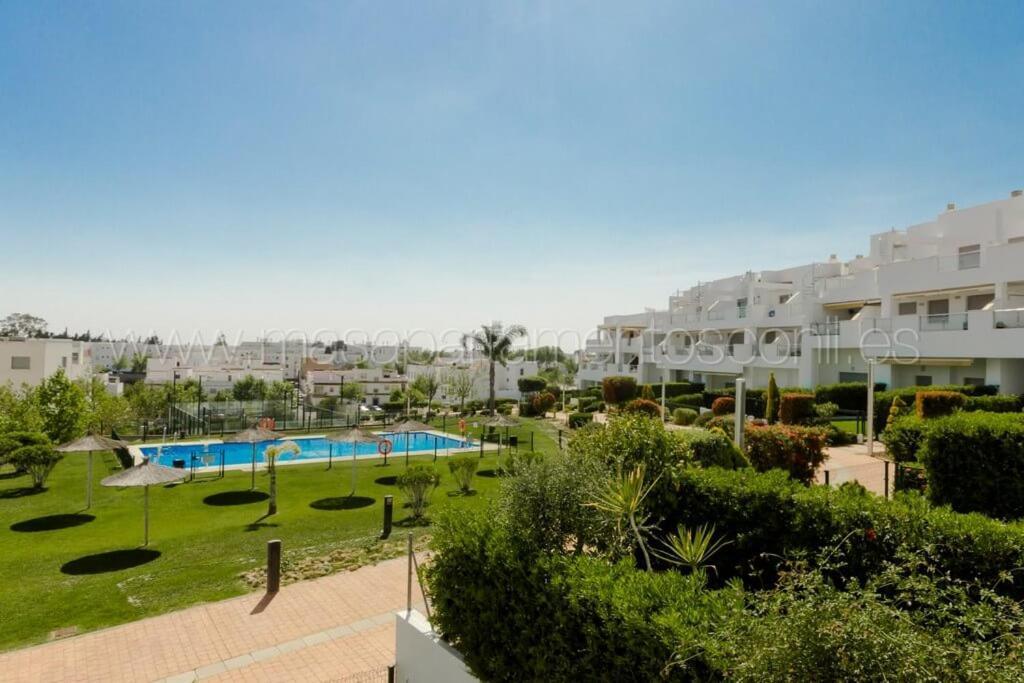 Apartamento Puerta Del Sol Conil De La Frontera Exterior photo